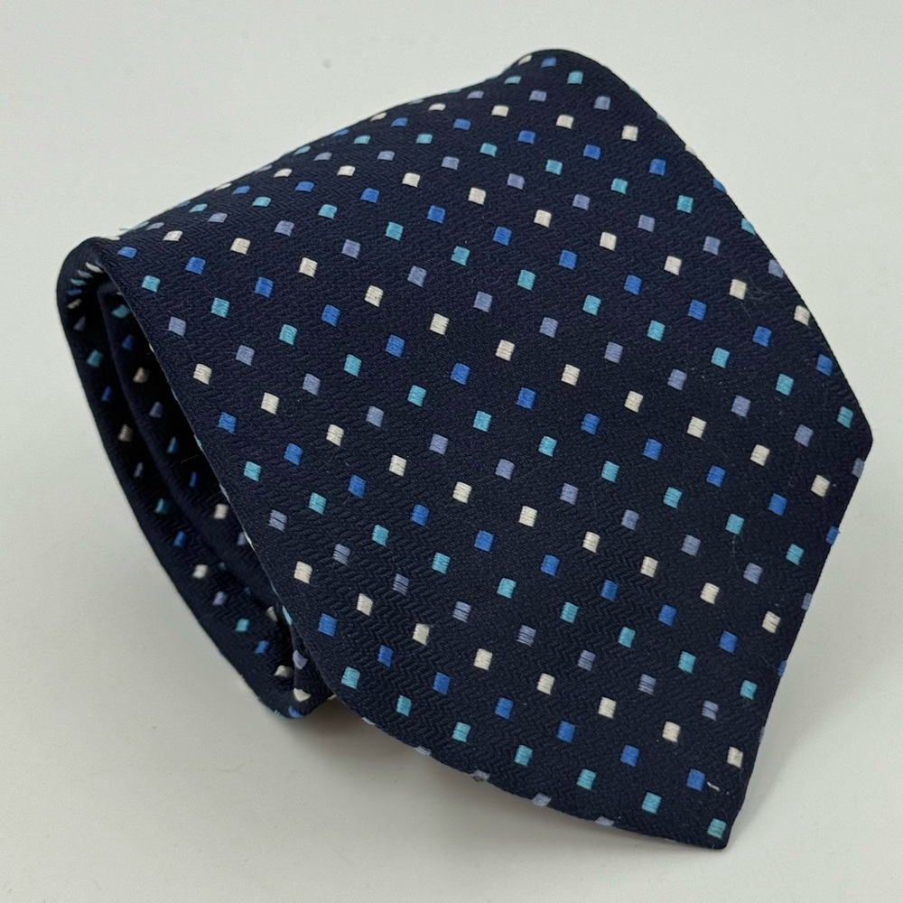 Tom James Executive Collection 3.75" Blue Geometric Silk Men’s Neck Tie Necktie